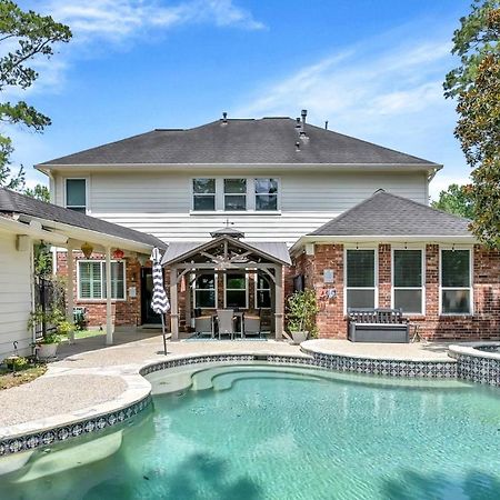 Taupewood Pl Villa The Woodlands Exterior photo